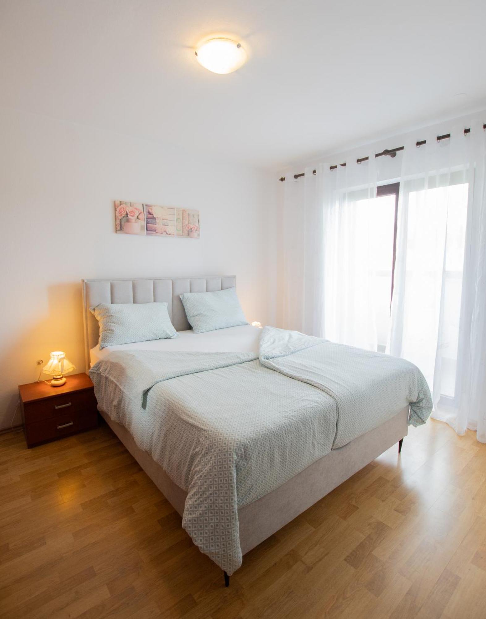 Apartments Mira 645 ポレッチ エクステリア 写真
